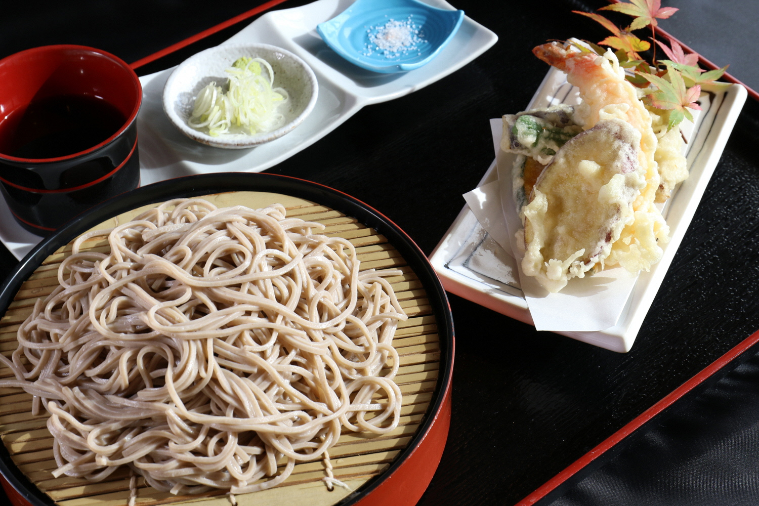 たむら赤そば膳（レストランスカイパレス）