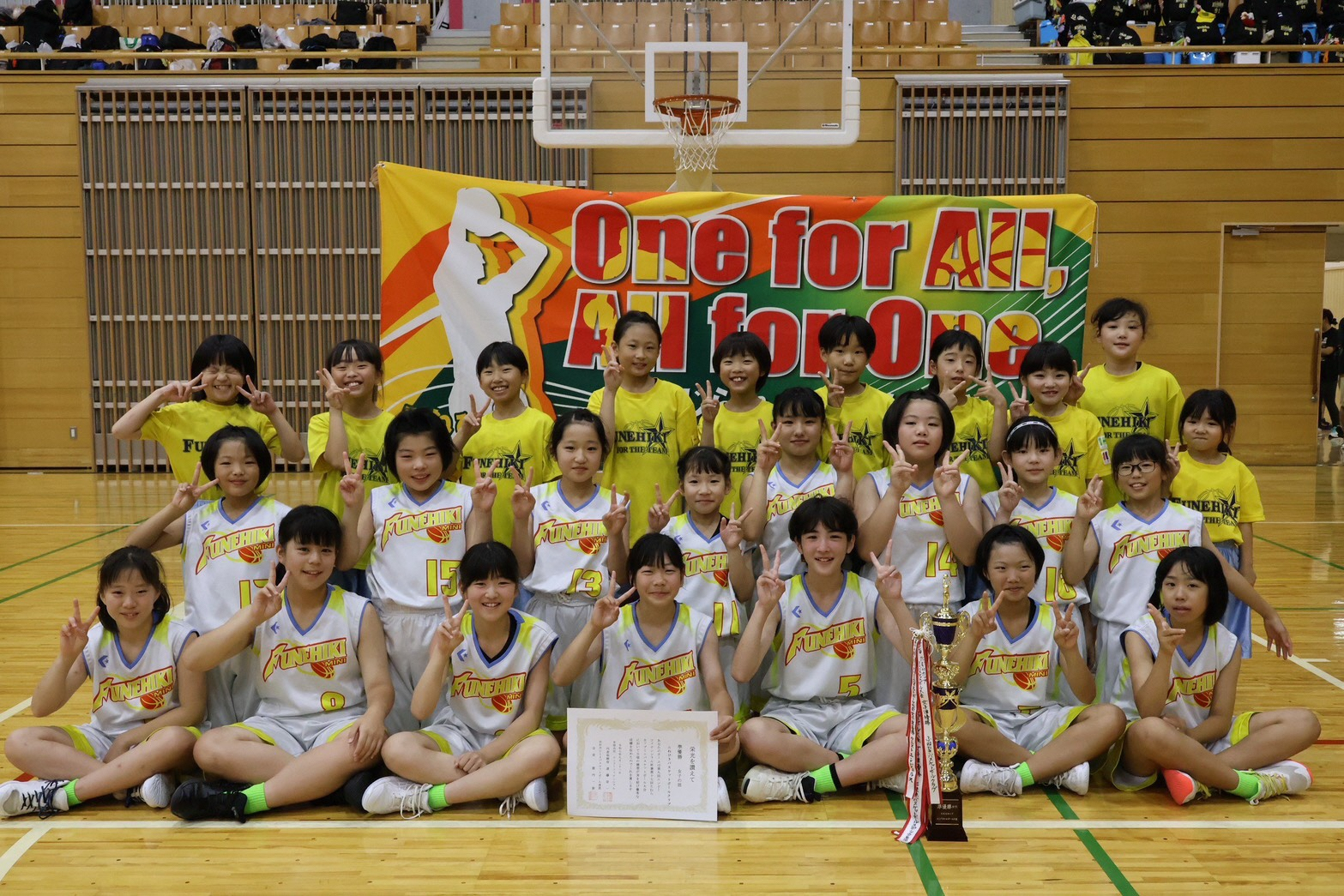 06_女子集合写真