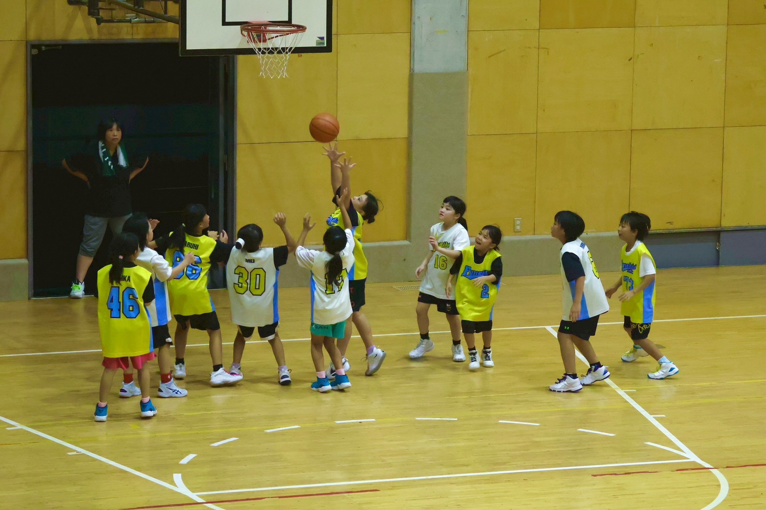 09_女子活動写真②