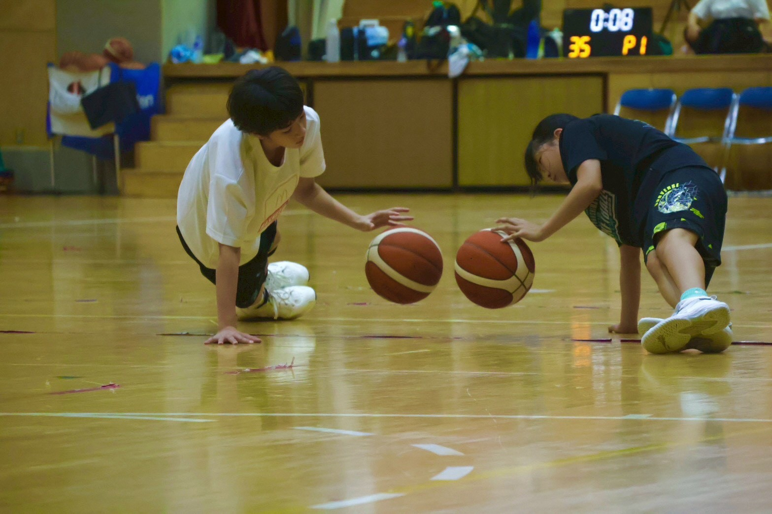 11_女子活動写真④