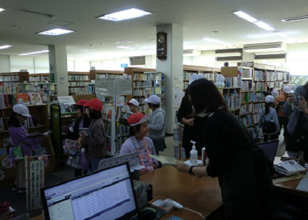 図書館見学３